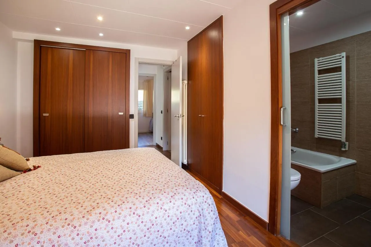 L'Ado Villa Ripoll 0*,